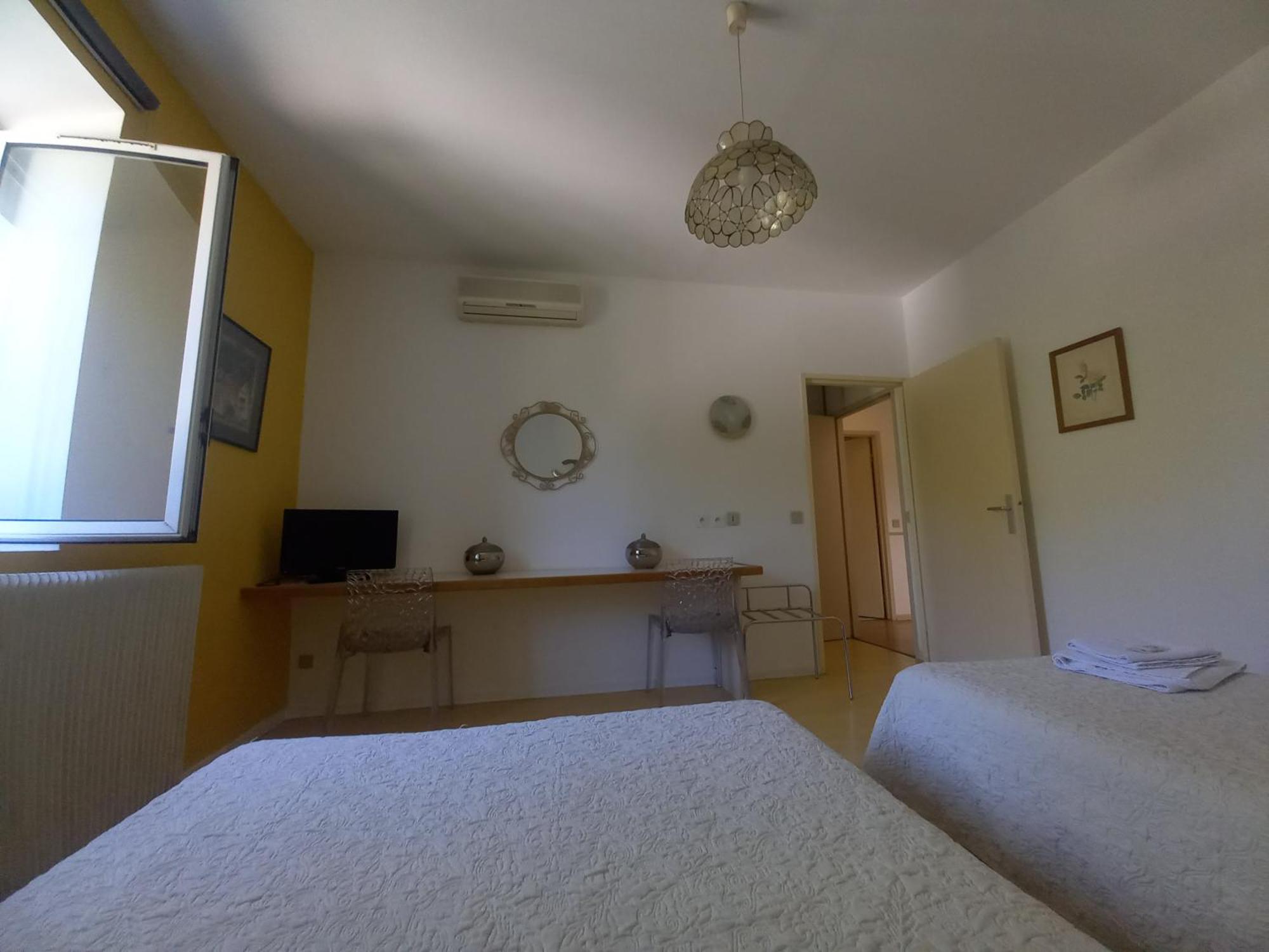 Hotel Acapulco Montpellier Eksteriør billede